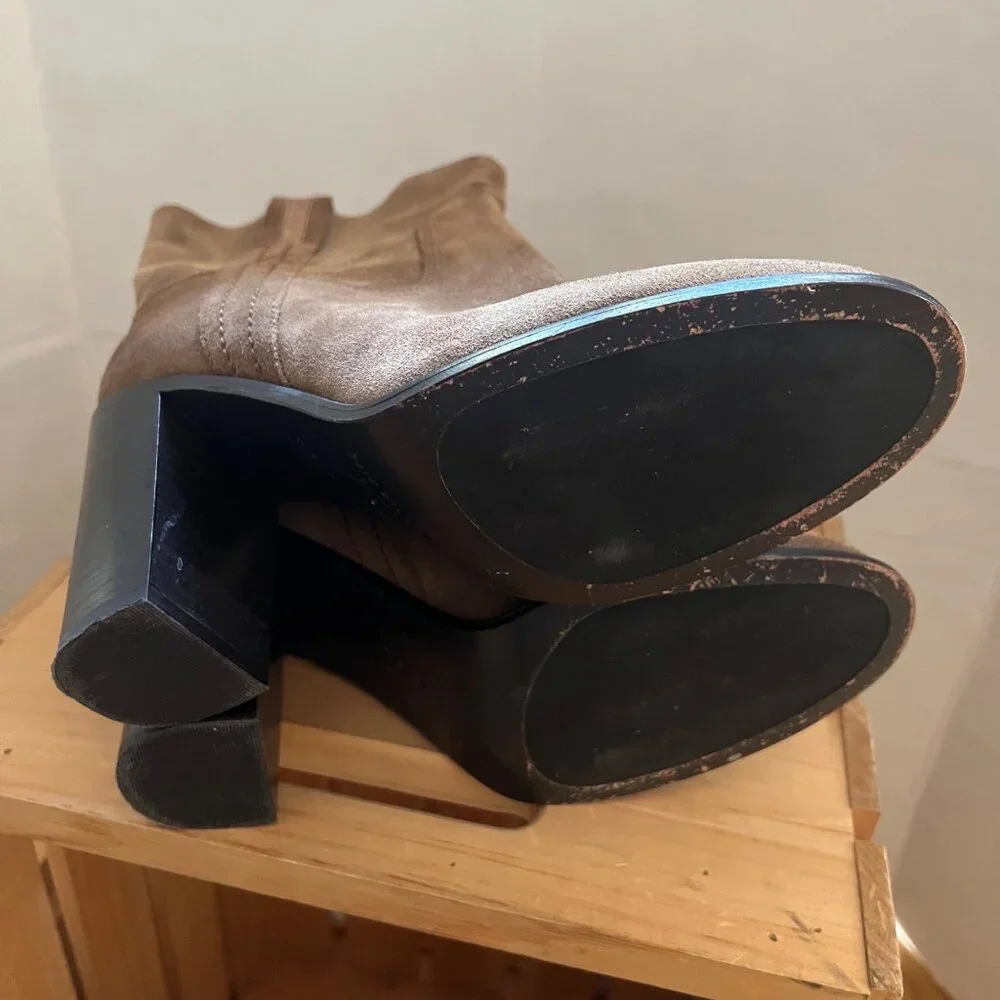 Kate Spade New York Size 9 Tobacco Brown Baise Suede Pull On Heeled Ankle Boots - Picture 14 of 16